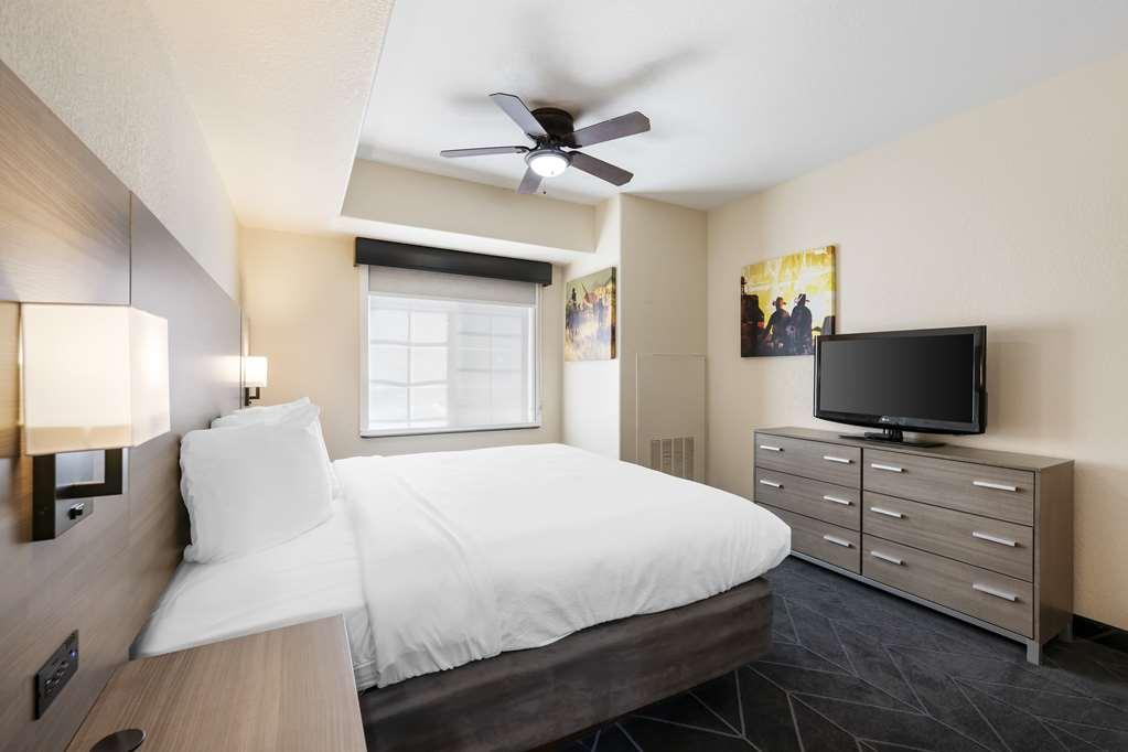 Best Western Lubbock West Inn & Suites الغرفة الصورة
